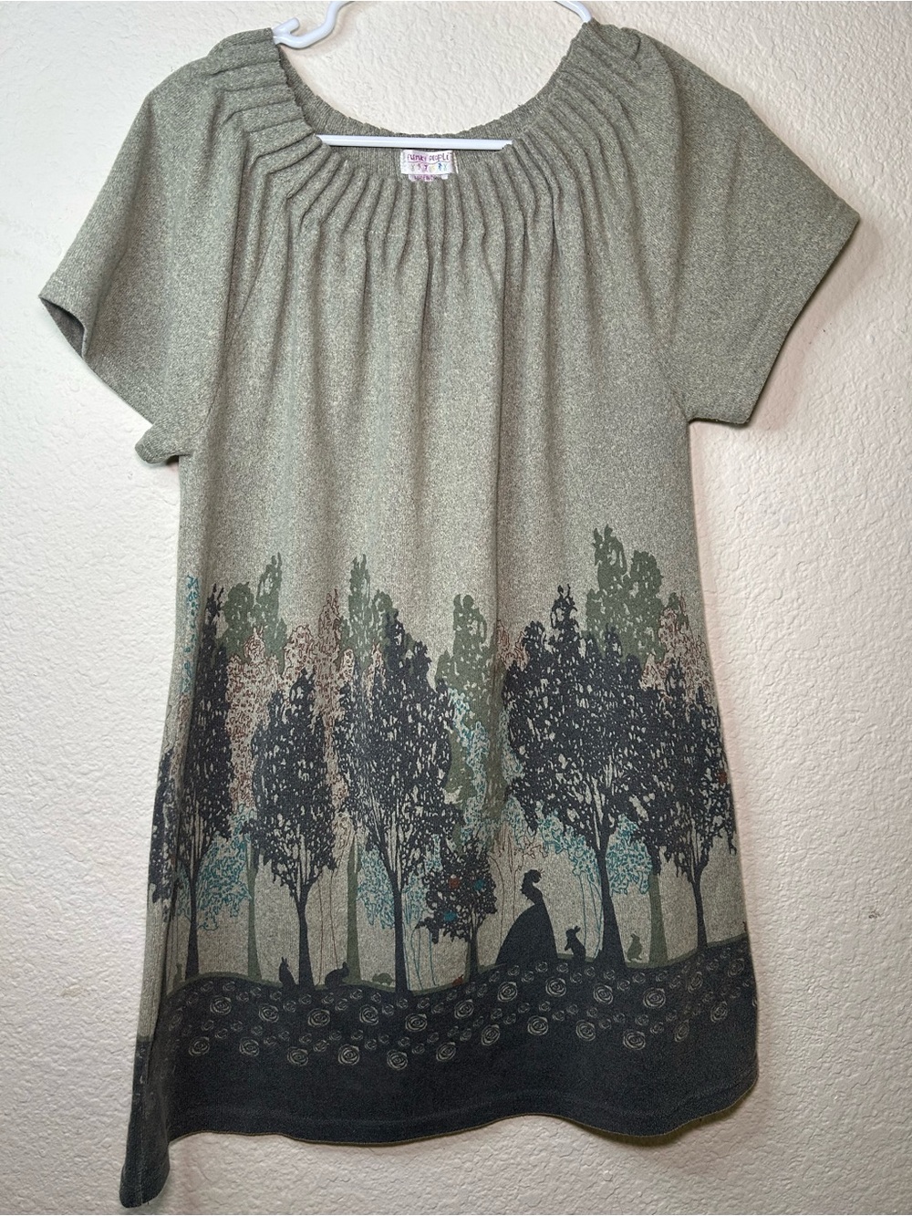Funky People Womens Green Short Sleeve Fairy Tale Tree Print XL VTG Top Mystical - Picture 2 of 9